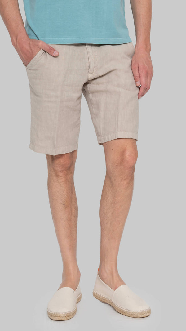 Classic beige linen Bermuda shorts 