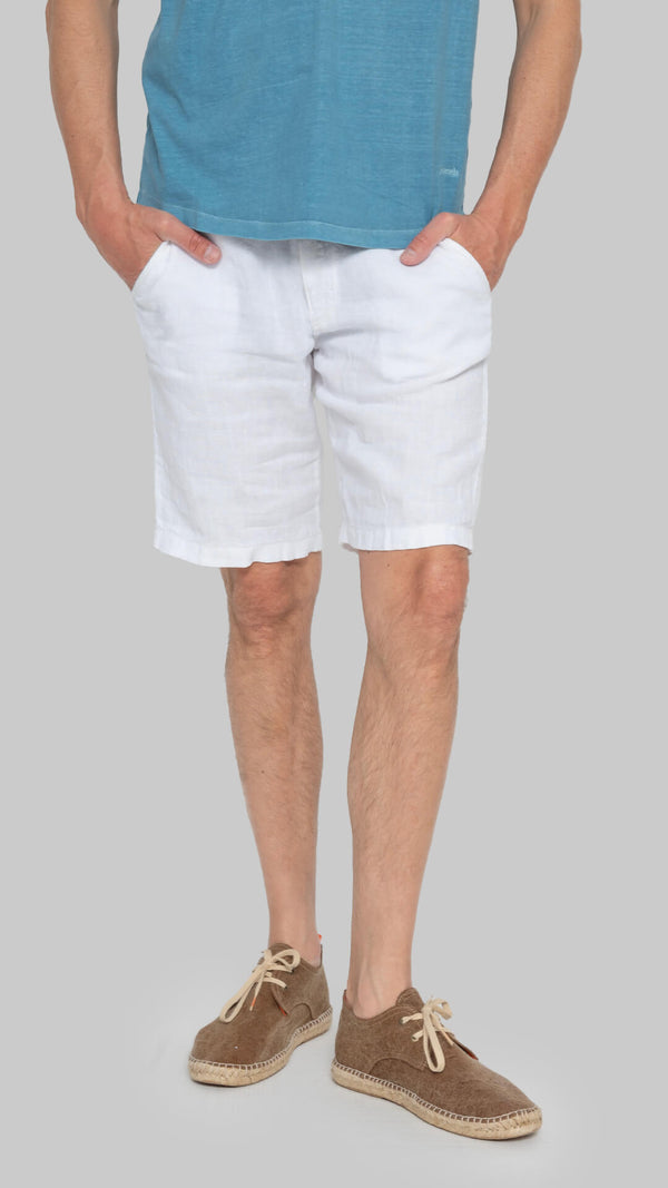 Classic white linen Bermuda shorts